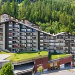 Emeraudes 404a Pres De La Telecabine A Avec Vue Sur Les Alpes Апартаменты *